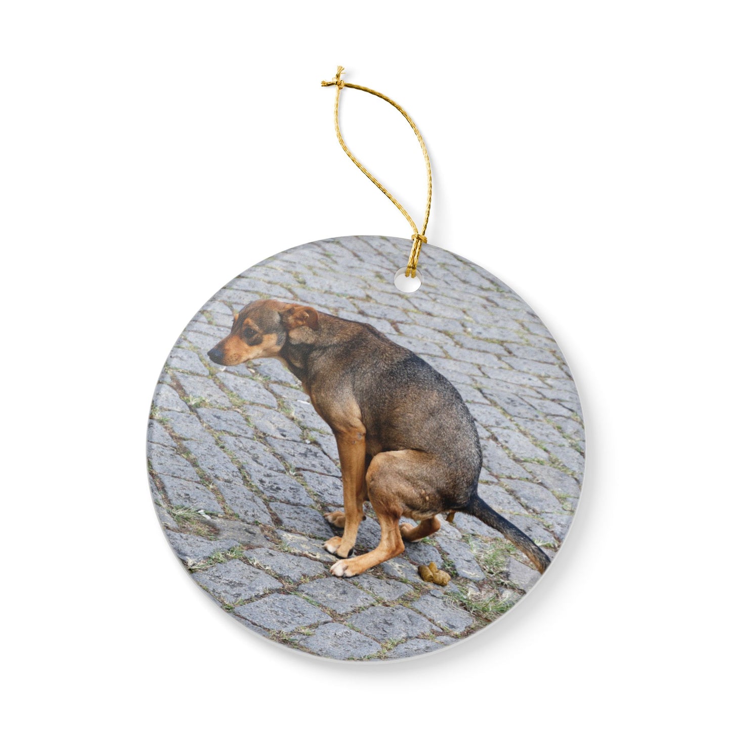 Funny Pooping Dog Ceramic Ornament – Quirky Holiday Décor for Dog Lovers, Single Pack, White Ceramic with Gold Hanging String