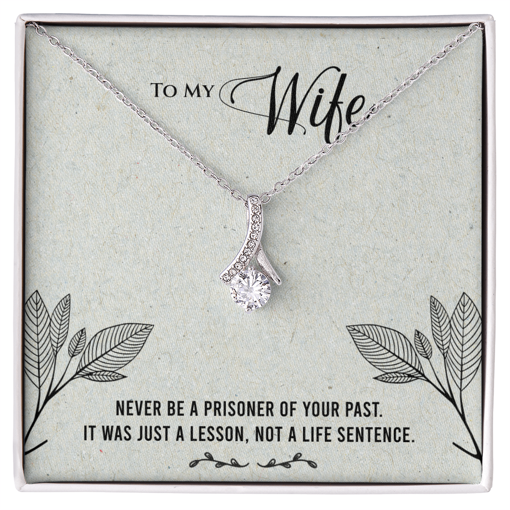Alluring Beauty Wife Gift Necklace – Ribbon Pendant with Inspirational Card